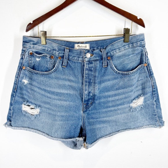 Madewell Curvy Relaxed Denim Shorts - Picture 1 of 6